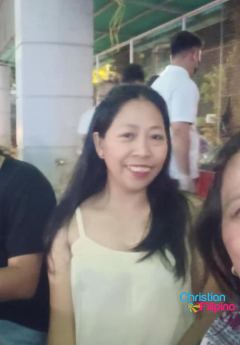 Turn on Images to See Honeyly's Profile Picture